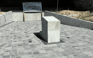 Paver Mount